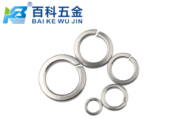 弹垫的断裂通常是因为硬度过高还是韧性不足？百科五金解答