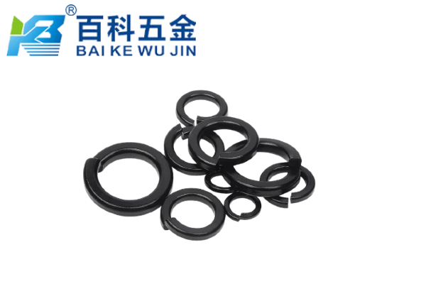 弹垫的断裂通常是因为硬度过高还是韧性不足？百科五金解答